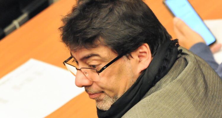 Jadue niega haber incumplido arresto domiciliario tras ser acusado por Carabineros