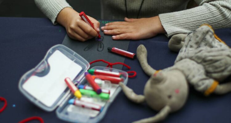 Defensoría de la Niñez reporta alza en muertes de niños con armas: cifra sería la más alta en 20 años