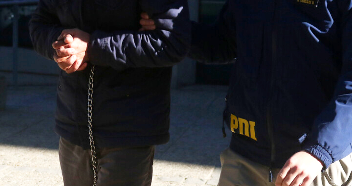 Detienen a sospechoso por robo de computadores en subsecretarías de Educación y Prevención del Delito