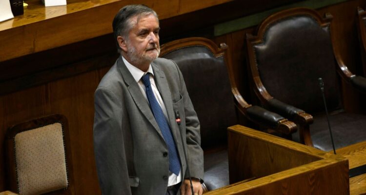 diputado-undurraga-contra-republicanos-pensiones