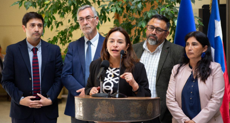 Diputados Demócratas piden a ministro Marcel “revertir” la rebaja presupuestaria al Ministerio Público