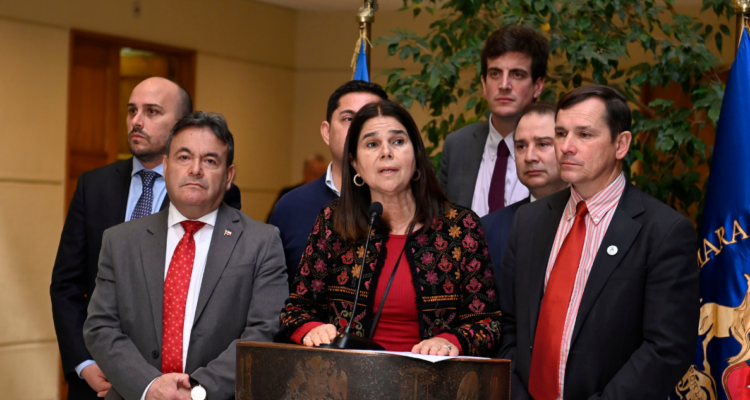 Diputados RN ofician a Contraloría y piden sumario por muerte de funcionaria en Ministerio de Hacienda