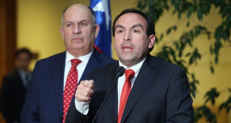 A 24 horas del nombramiento: diputados UDI exigen salida de nuevo ministro de Bienes Nacionales