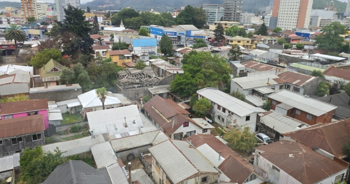 Edificio a metros de la cárcel de Temuco