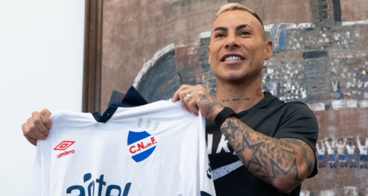 Eduardo Vargas presentado en Nacional
