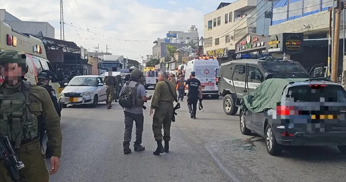 Al menos tres israelíes muertos y ocho heridos tras atentado terrorista en Cisjordania