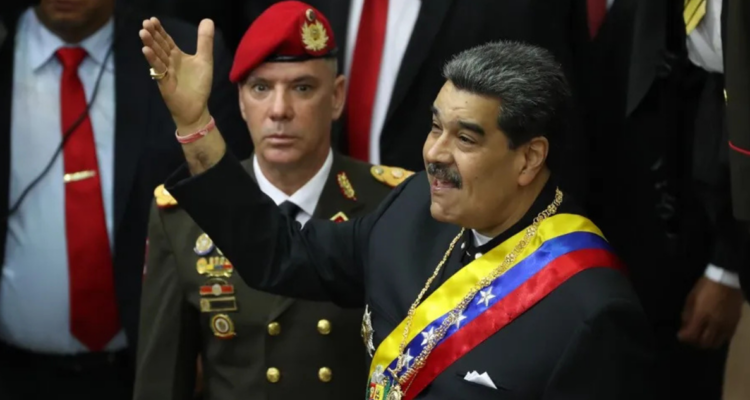 Oposición mayoritaria acusa a Nicolás Maduro de consumar un golpe de Estado en Venezuela