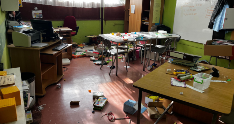 Robo y vandalismo deja pérdidas de 50 millones de pesos en escuela en Coronel