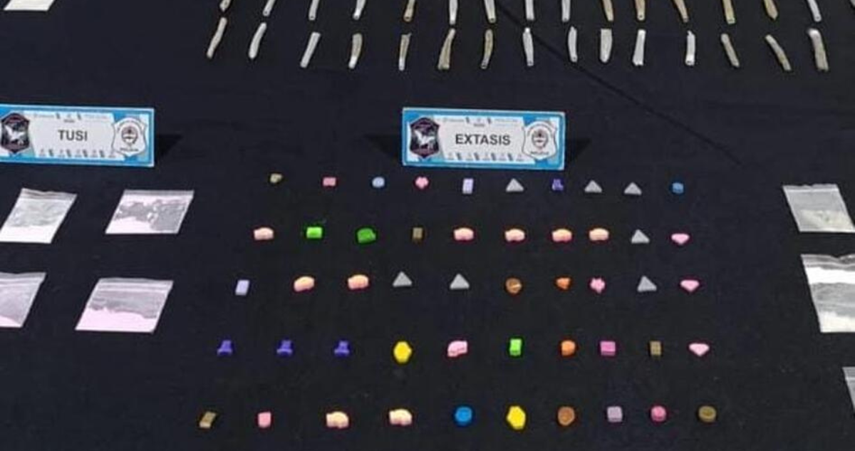 Argentina: Decomisan pastillas de éxtasis con la cara de Bizarrap y Bukele durante fiesta electrónica