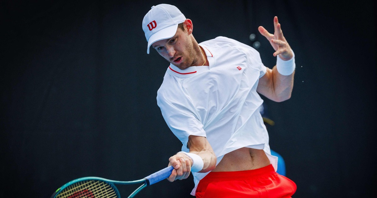 Nicolás Jarry sigue a paso triunfal en Brisbane.
