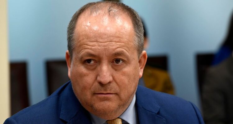 Valencia no descarta que Boric sea citado a declarar en causa por fallida compra de casa de Allende