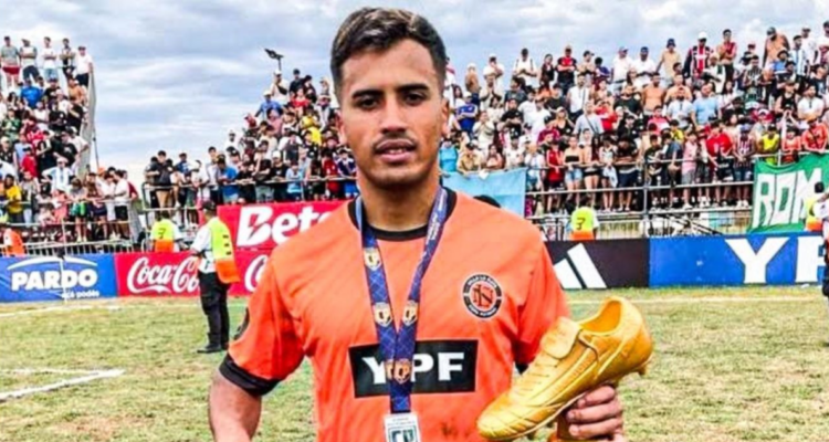 Otra más del fútbol argentino: club de Primera contrató a goleador de torneo organizado por Kun Agüero