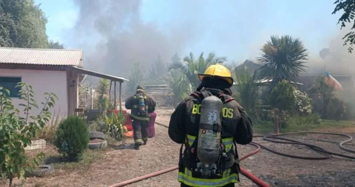 Senapred ordena evacuar Villa San Ramón de Rancagua por incendio forestal