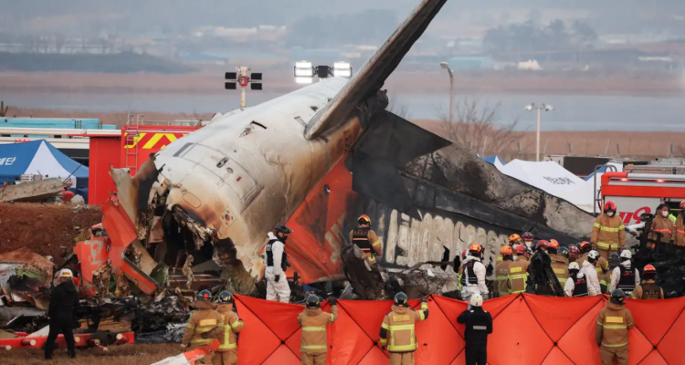 Investigación por accidente aéreo en Corea del Sur: cajas negras no grabaron minutos previos a impacto