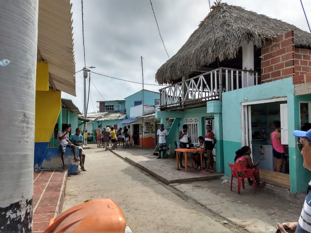 Así es la Isla Santa Cruz en Colombia, la más poblada del mundo.