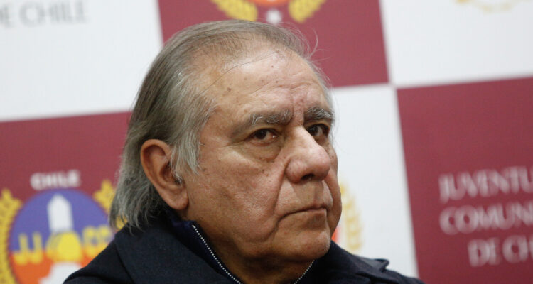 Juan Andrés Lagos (PC) reconoce que fue un error haber rechazado reforma de pensiones de Piñera