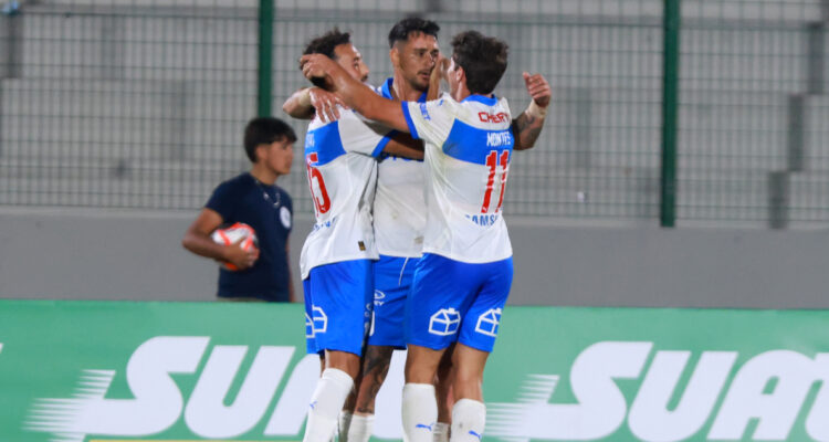 Letal doblete de Fernando Zampedri allanó triunfo de Universidad Católica sobre Atlético Tucumán