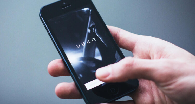 Uber, Cabify y DiDi recurren a Contraloría por el reglamento de la “Ley Uber” y señalan críticas