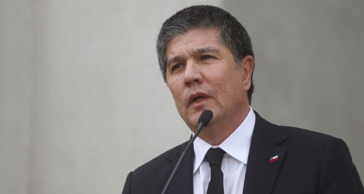 Denunciante de exsubsecretario Monsalve presenta medida prejudicial para demandar al Estado