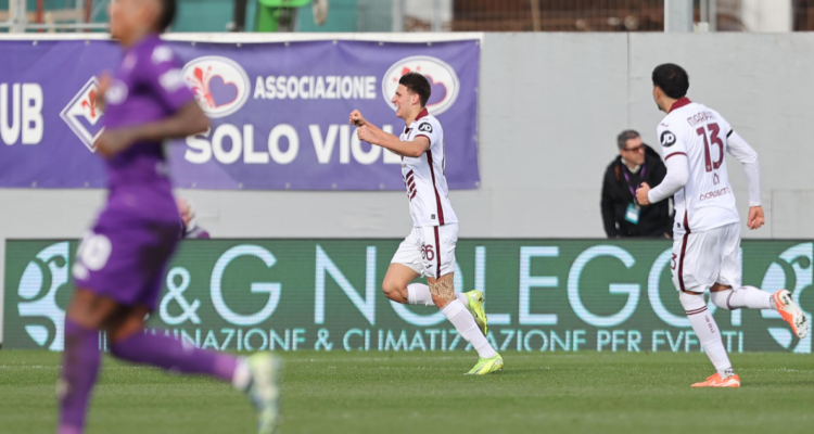 Maripán fue titular y disputó todo el duelo donde Torino alcanzó un valioso empate ante Fiorentina con un hombre menos.