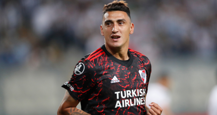 Matías Suárez aterriza en Unión y los de Santa Laura le ganan la pulseada a La U.