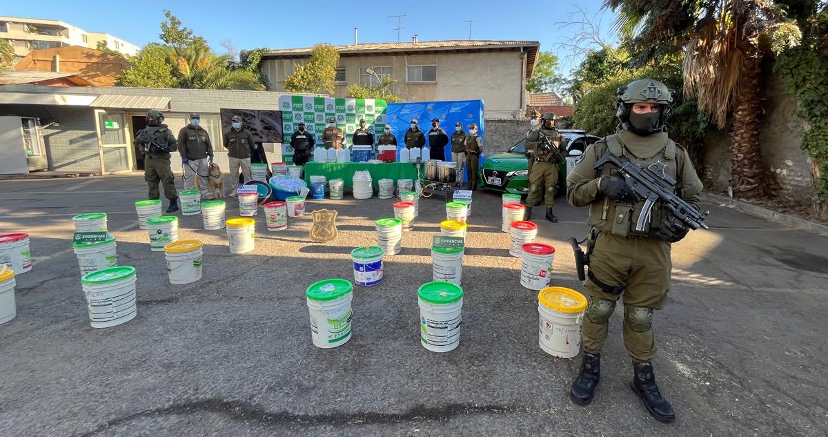 Decomiso histórico: incautan 844 kilos de metanfetamina en laboratorio de banda mexicana en Chile