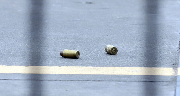 Menor de 17 años fue baleado al interior de la estación del Metro Barrancas