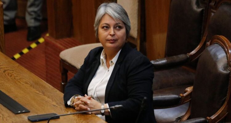 Pese a avances: ministra Jara apela a un “acuerdo parcial” en debate por reforma de pensiones