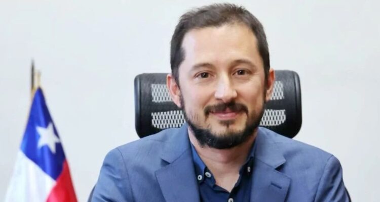 Nuevo ministro de BBNN agradece nombramiento a Presidente Boric: “Trabajaremos sin descanso”