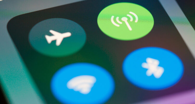 Icono del modo avión en un iPhone