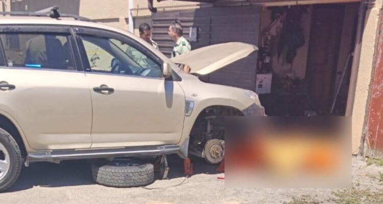 Hombre muere tras ser aplastado por vehículo en taller mecánico en Talcahuano