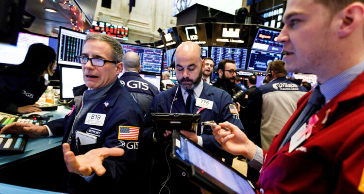 Cómo la IA china DeepSeek llevó a que Nvidia anotara la mayor caída bursátil en la historia de EEUU