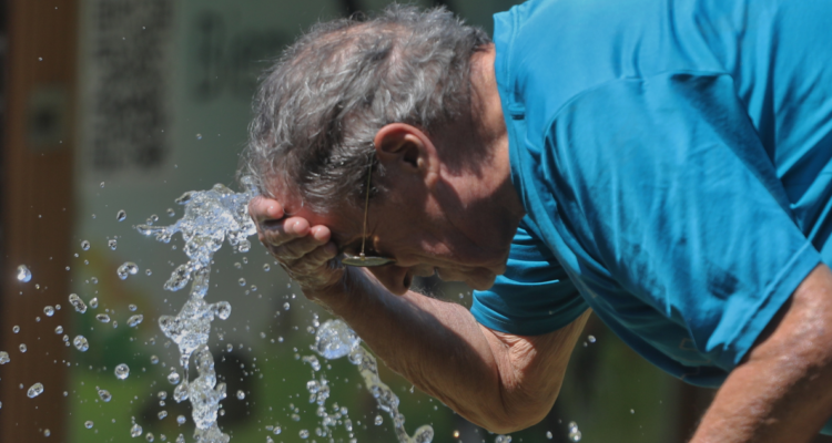 Decretan Alerta Roja en la RM por ola de calor: se esperan hasta 37° C el fin de semana