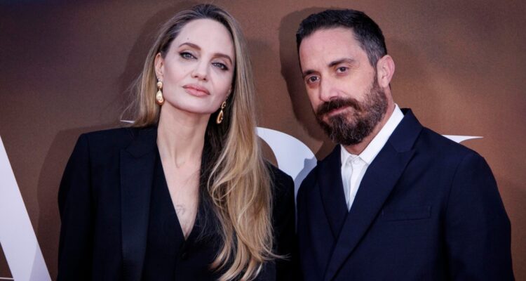 Pablo Larraín, sus ayunos de 20 horas y cómo dirigir a Angelina Jolie: “Es inquebrantable”