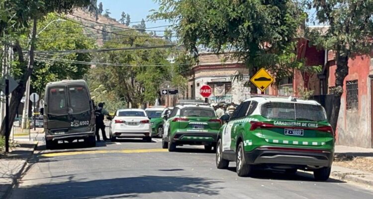 Liberan a niño rehén de hombre parapetado en Recoleta tras denuncia por VIF