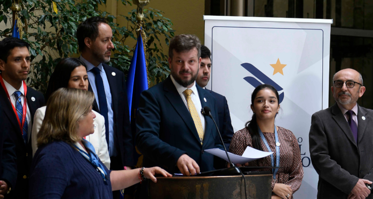 Partido Nacional Libertario (PNL) se constituye oficialmente ante el Servel: Kaiser es su presidente