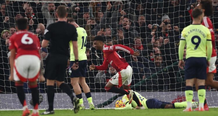 United venció a Southampton por Premier League.