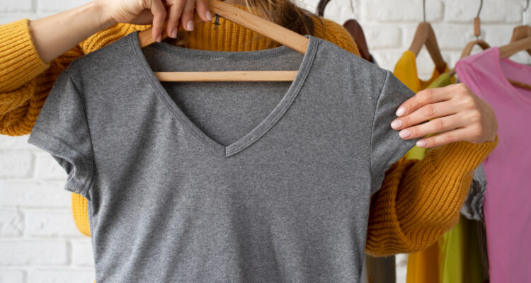 Telas naturales o sintéticas: ventajas, desventajas y cuándo elegir cada una