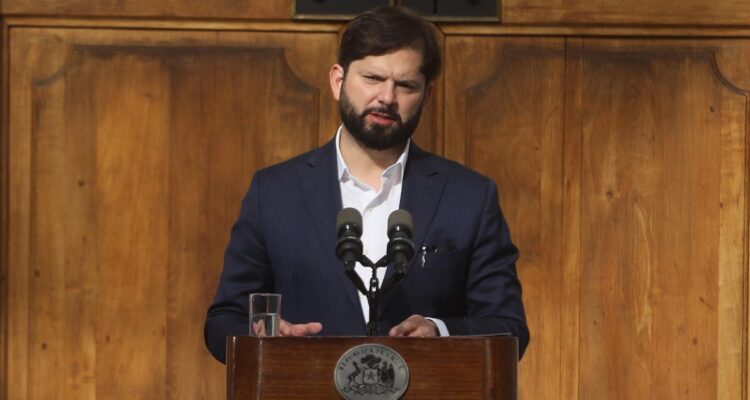 Presidente Boric convocará a la Cámara para tramitar la reforma de pensiones durante la próxima semana