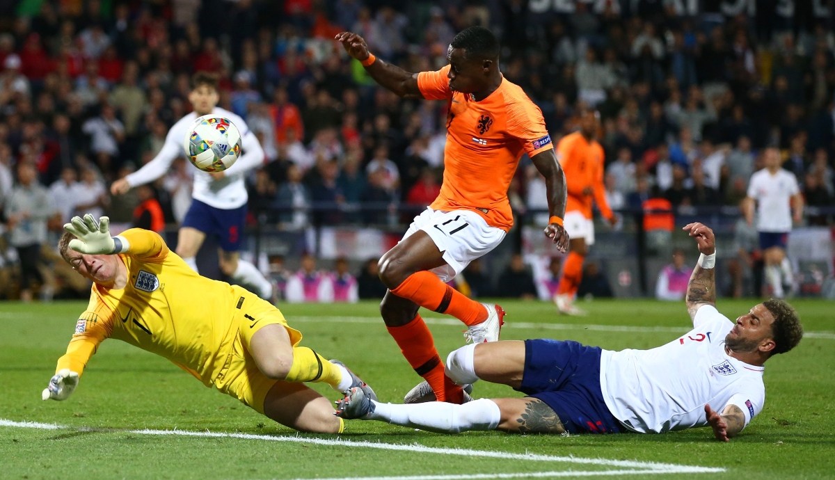 Promes anotándole a Inglaterra en la semifinal