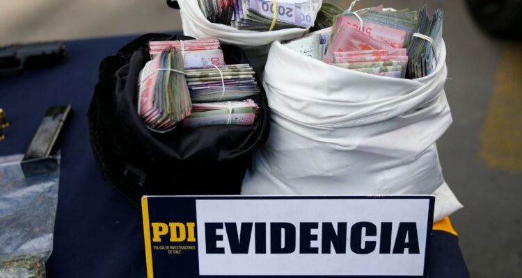 Cámara aprueba proyecto que prohíbe que abogados de narcotraficantes reciban pagos en efectivo
