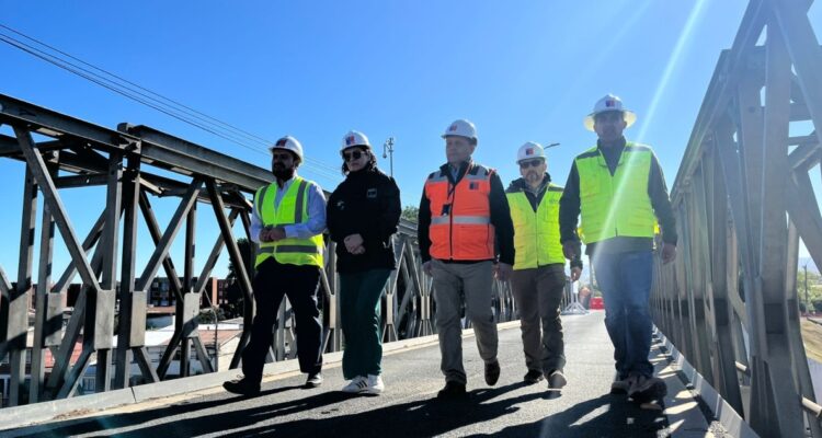 Obras de retiro de puente mecano Perales en Talcahuano