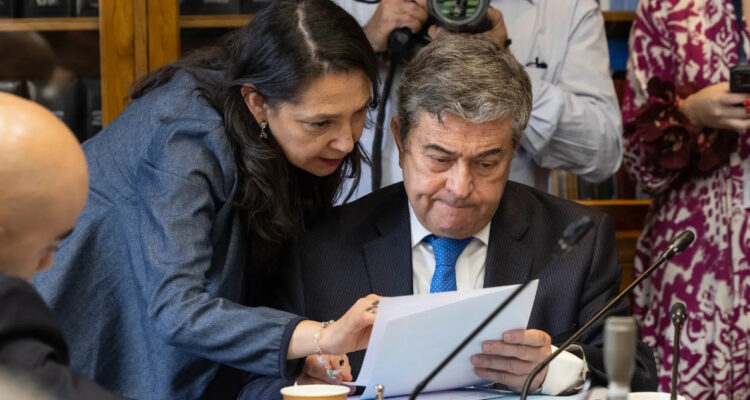 Reforma de pensiones avanza a la Comisión de Hacienda del Senado