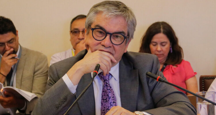 Por reforma de pensiones: Gobierno afirma que evalúa petición de mantener la tasa del impuesto a pymes