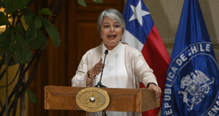 Gobierno ingresa indicaciones a reforma de pensiones al Senado: Jara hizo llamado a aprobar iniciativa