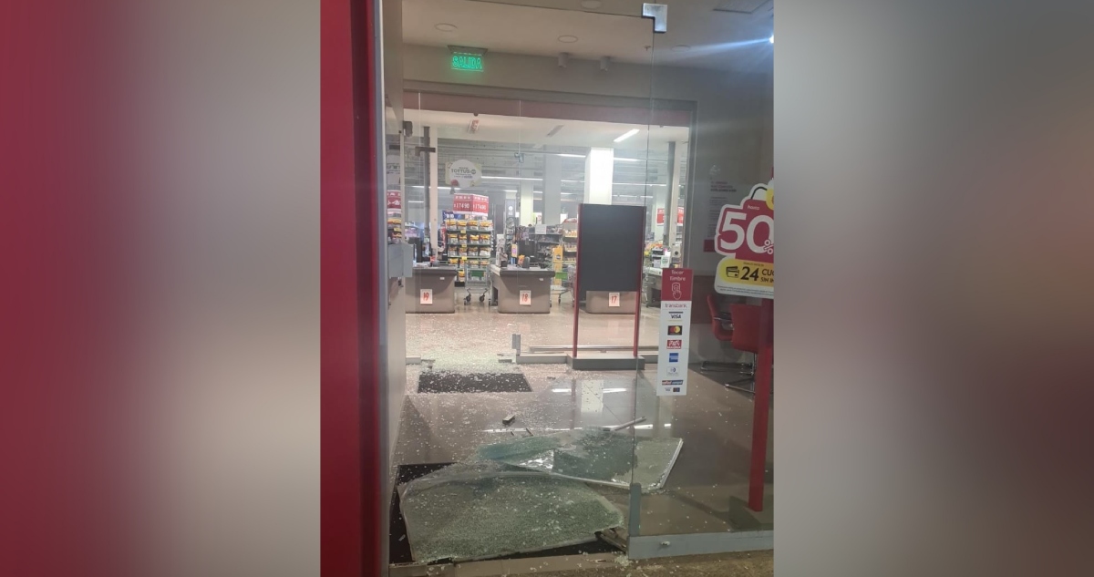 Robo de lente de alta gama en mall del trébol 