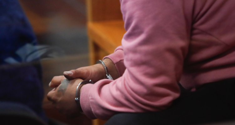 17 años de cárcel para hombre por robos en Lo Prado: portaba armas blancas y amenazaba a mujeres