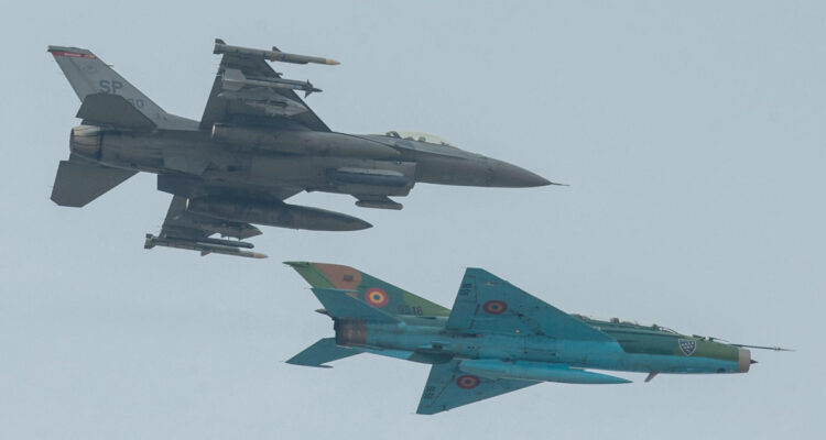 Rumanía activa defensas tras detectar drones rusos en su espacio aéreo