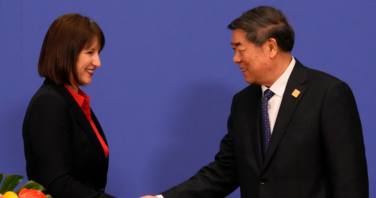 Reino Unido afirma que acuerdos firmados con China beneficiarán a trabajadores y empresas británicas