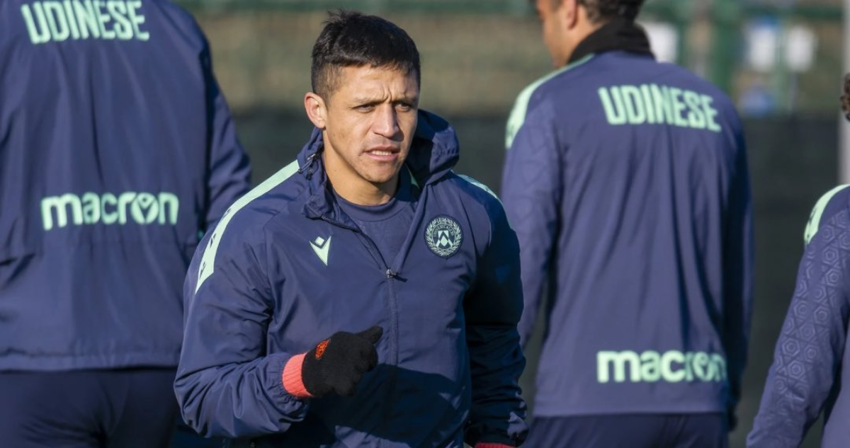 Sigue sin convencer al DT: Alexis Sánchez jugó sólo un tiempo en dura derrota de Udinese por Serie A